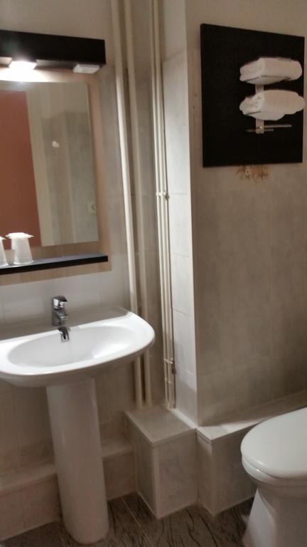 Hotel D'Alsace Villeurbanne Bilik gambar